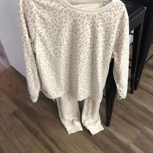 NWT Old Navy Women’s Pajamas